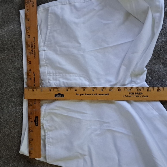 St. Johns Bay White Crop Shorts - Picture 4 of 6